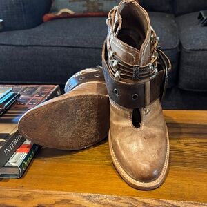 Freebird Distressed Brown Leather Western Boots